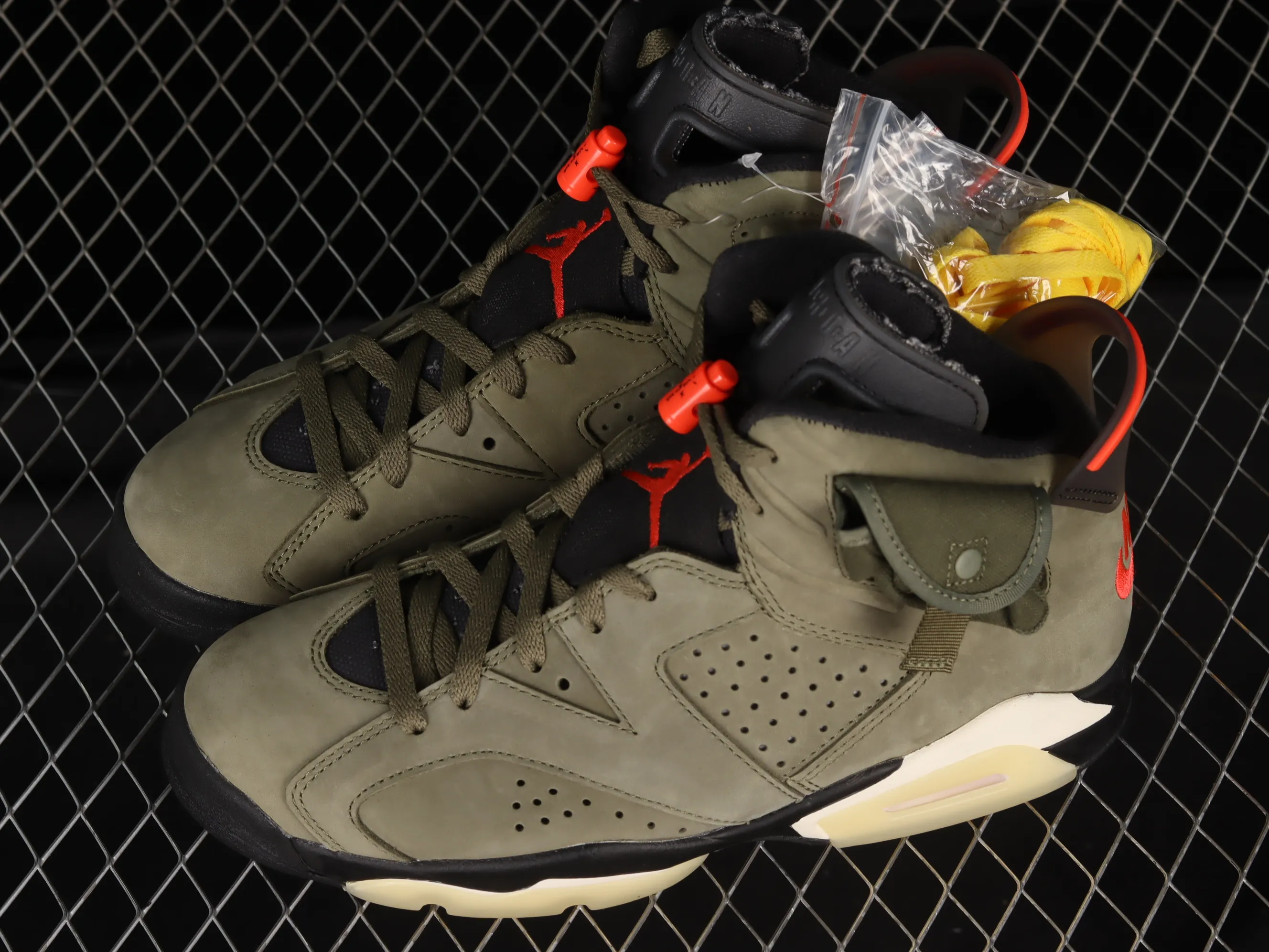 All Categories Air Jordan Jordan Series Basketball Shoes Air Jordan 6 LJR Version Travis Scott x Air Jordan 6 AJ6 TS Joint Pocket Army Green Basketball Shoes CN1084-200